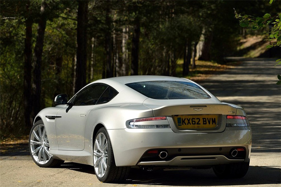 ˹DB9 2013 6.0L Coupe 