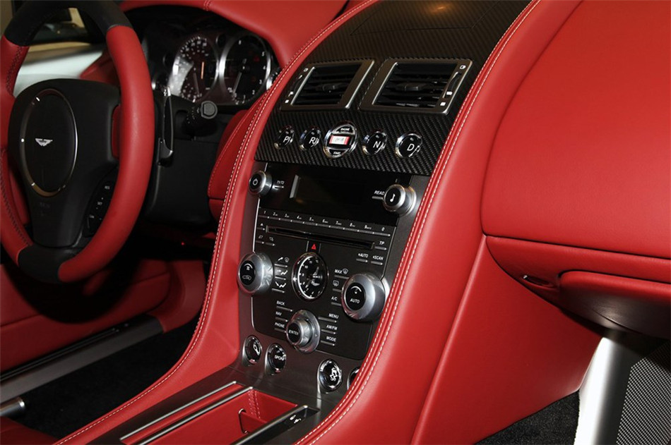 ˹DB9 2013 6.0L Coupe 