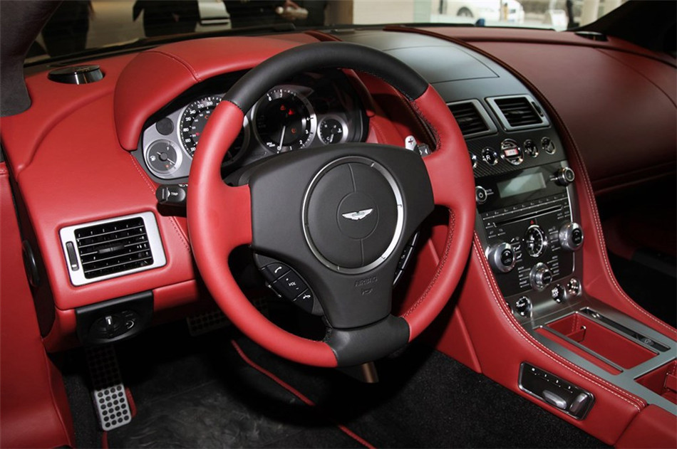 ˹DB9 2013 6.0L Coupe 