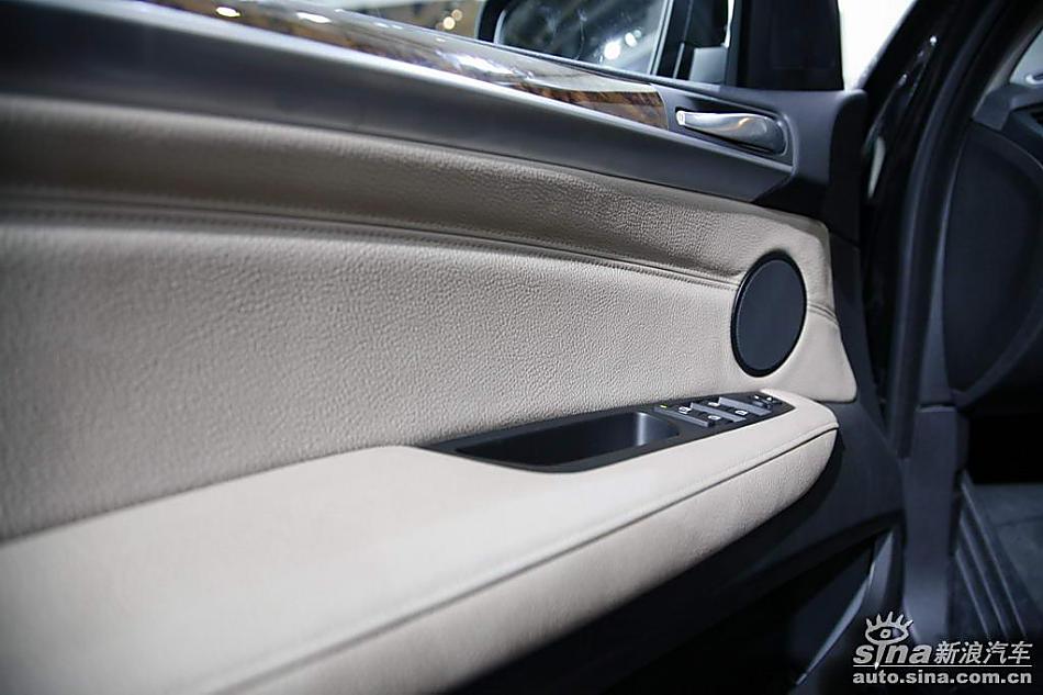 X5 3.0si