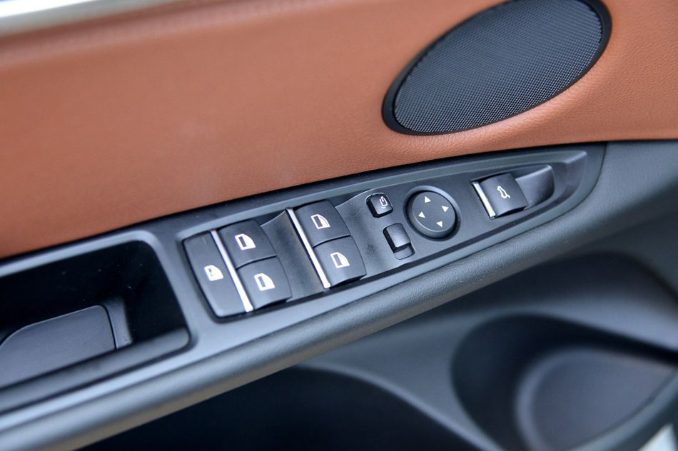 2015 xDrive28i οռ