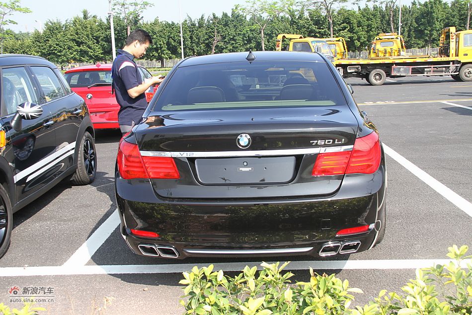 760Li V12 25