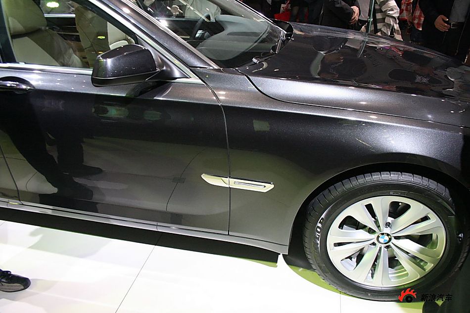 730Li