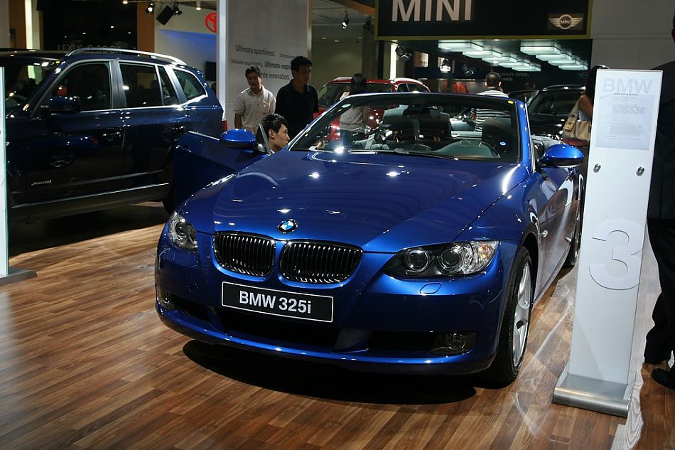 BMW 325i