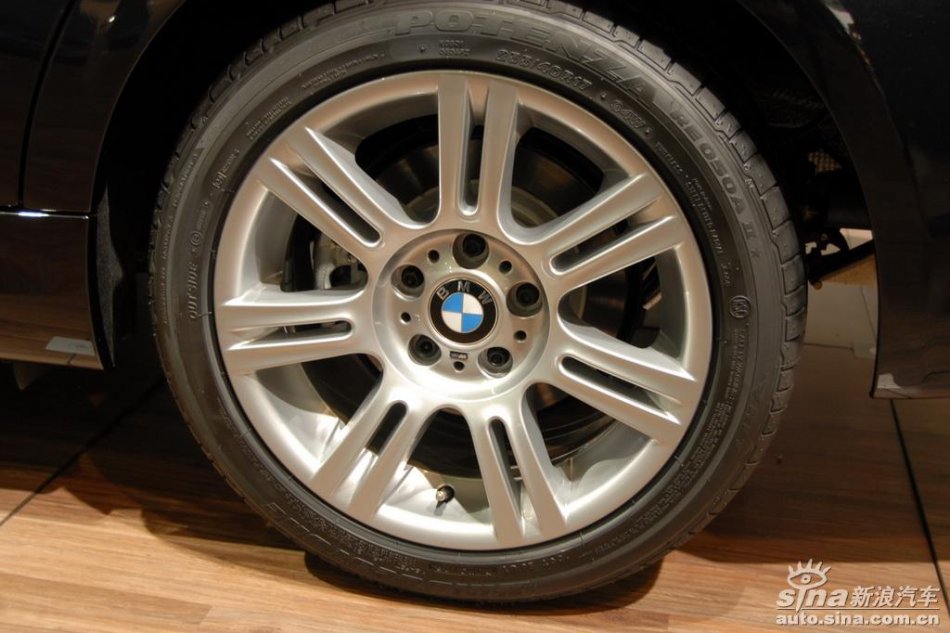 325i