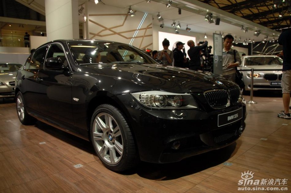 325i