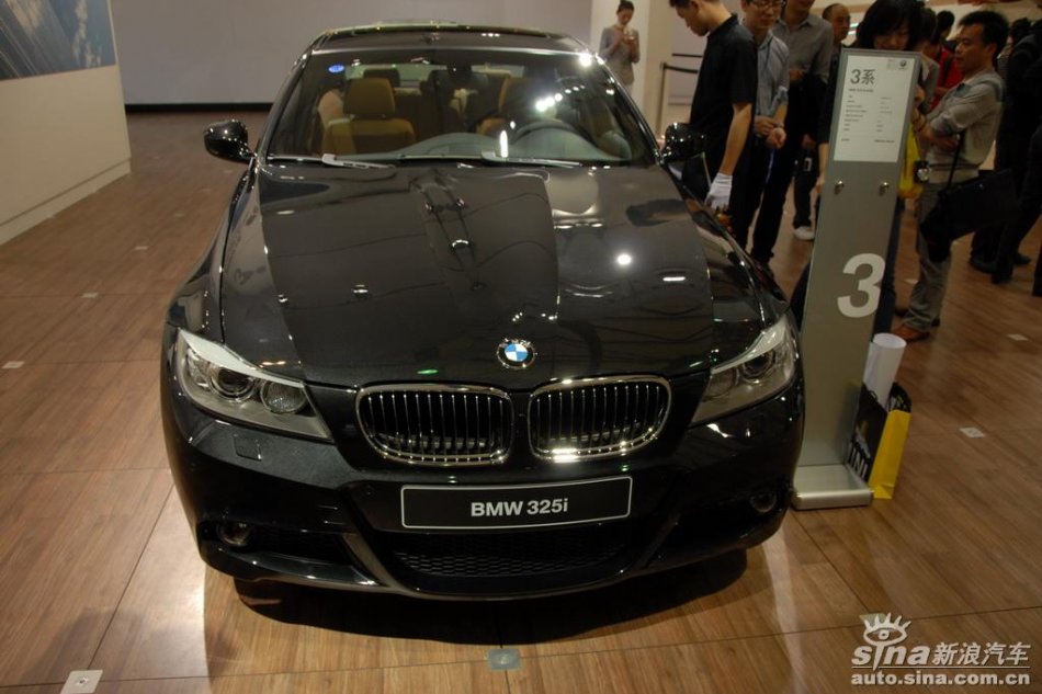 325i