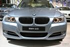 320i