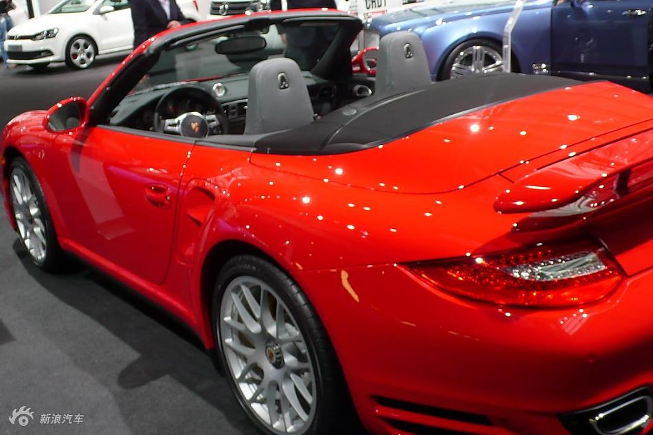 ȫ±ʱ911 Turbo S Cabrioletʵ