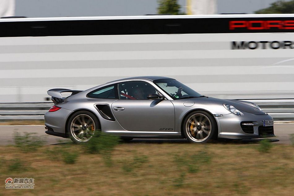 2011ʱ911GT2 RS