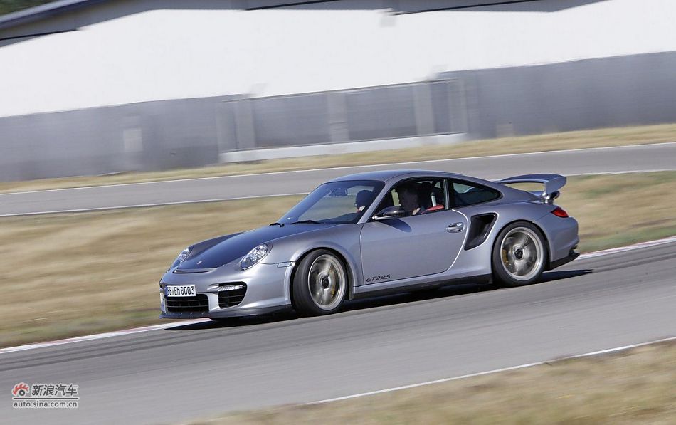 2011ʱ911GT2 RS