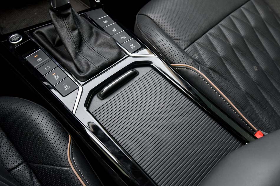2019 380TSI  οռ