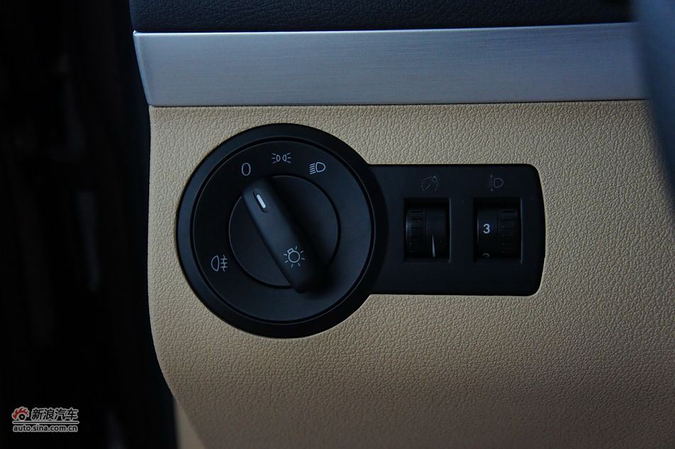 2011;1.4TSIֶа