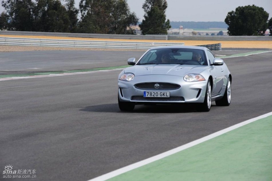 ݱXKR̬ͼƬ