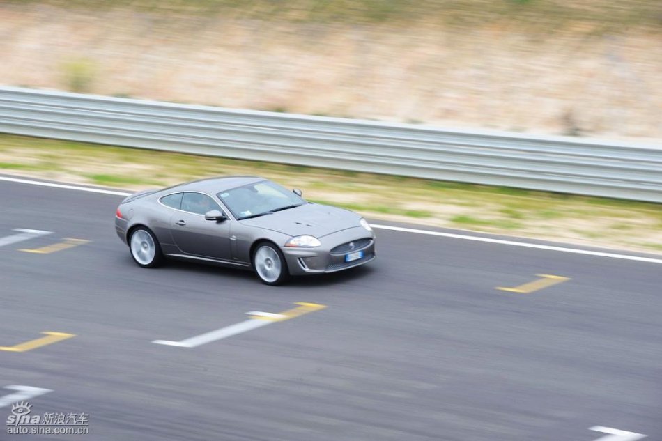 ݱXKR̬ͼƬ