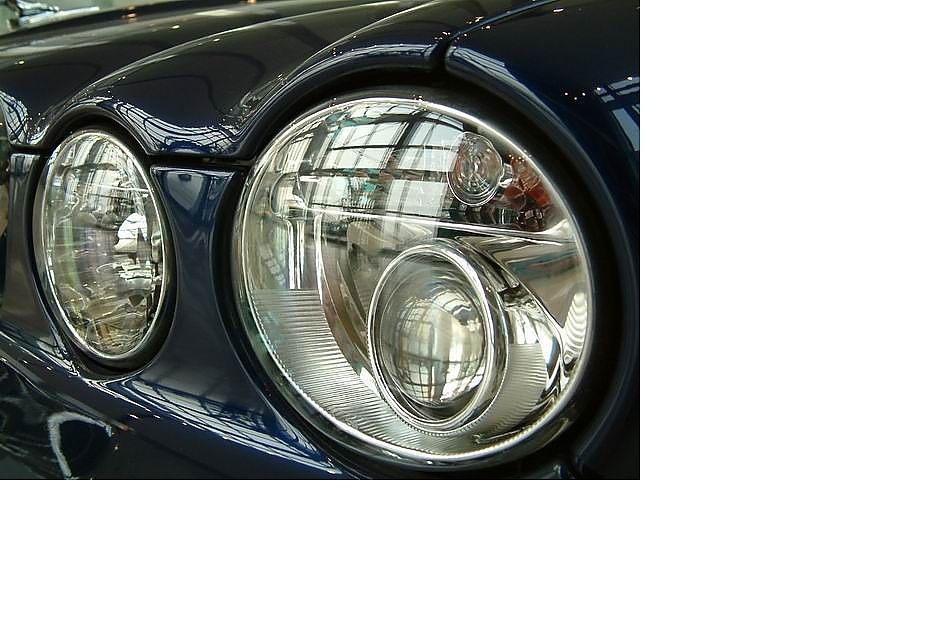 ݱXJ8