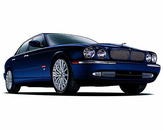 2004ݱXJ