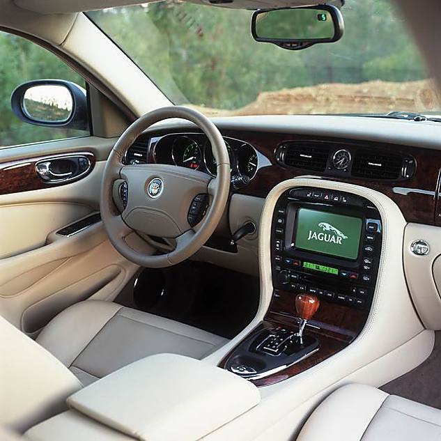 2004ݱXJ6