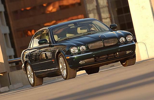 2004ݱXJR