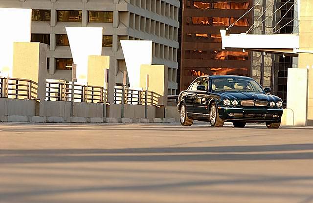 2004ݱXJR