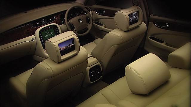2004ݱXJ8
