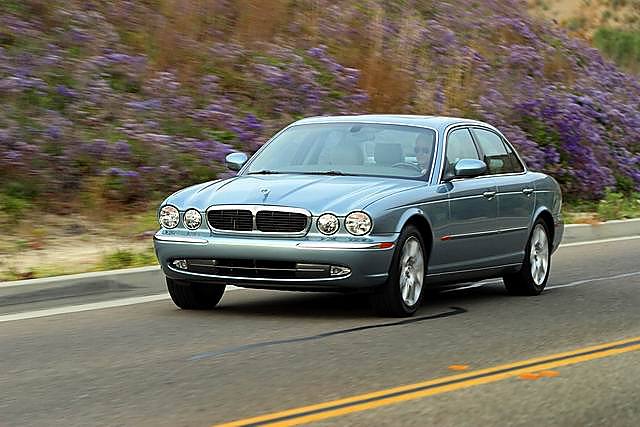 2004ݱXJ8