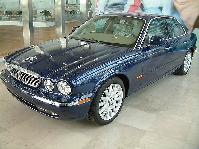 2004ݱXJ8
