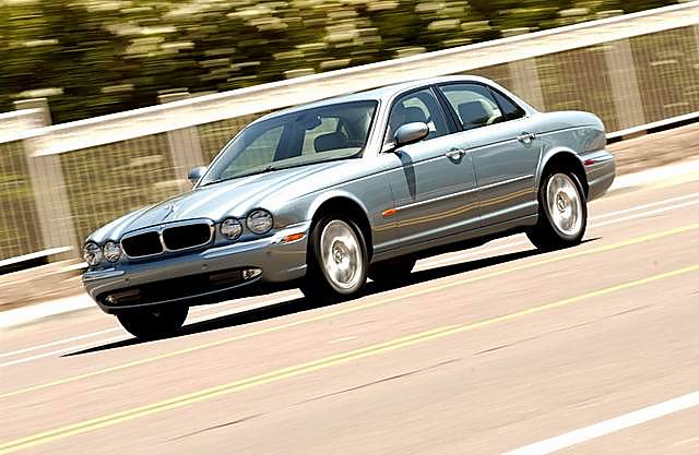 2004ݱXJ8
