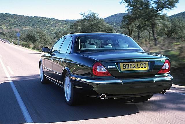 2004ݱXJ8