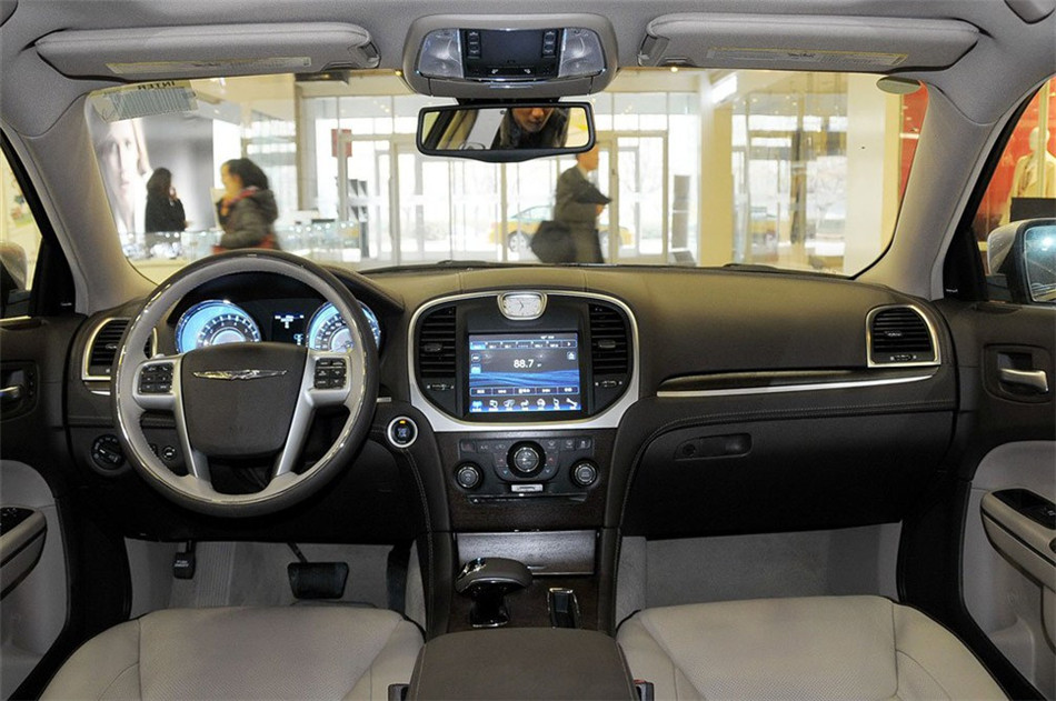 2013˹300C 3.6LԶ