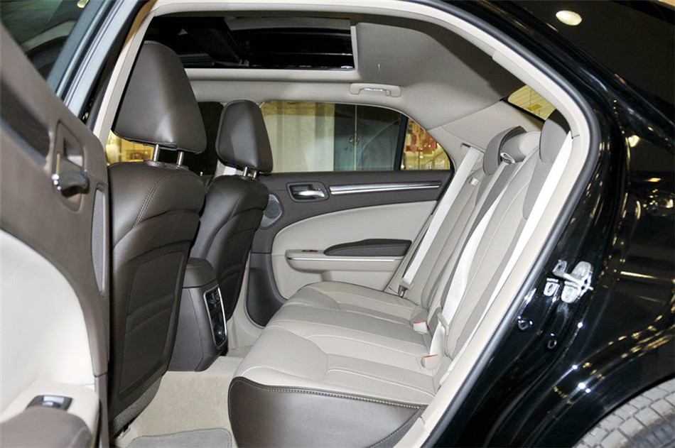 2013˹300C 3.6LԶ