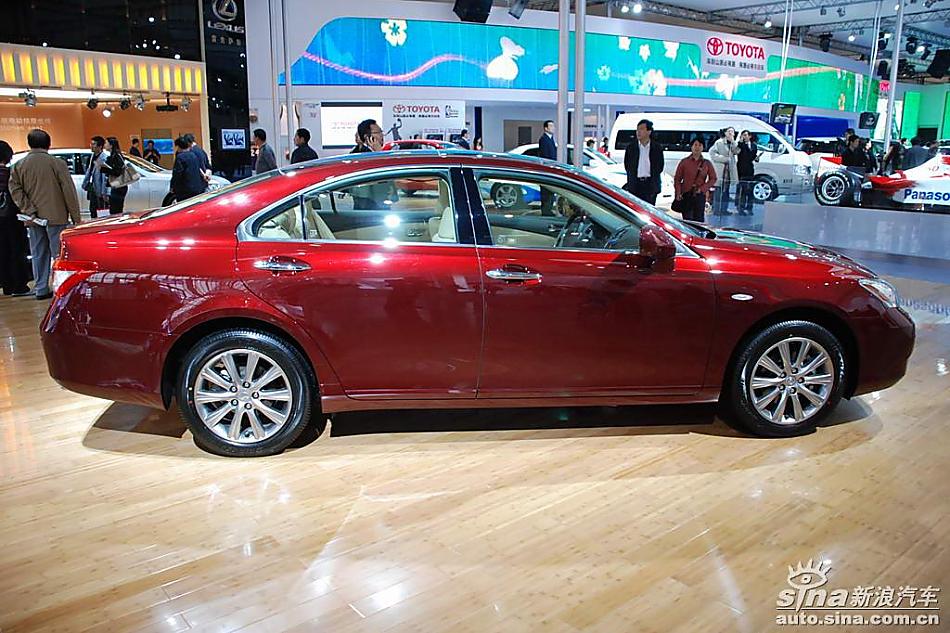 LEXUS ES