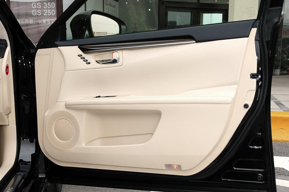 2014 350  οռ