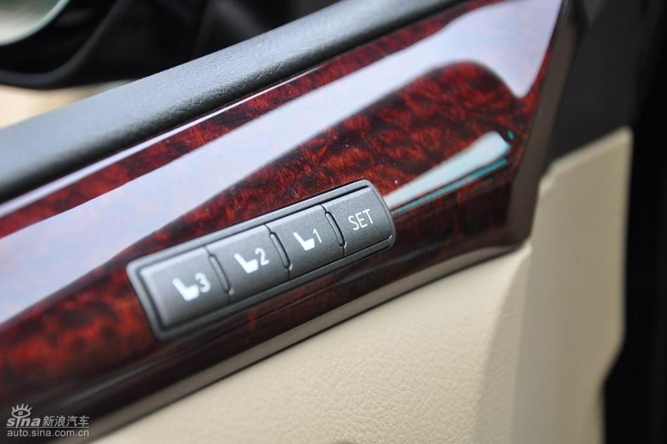 ׿˹LX570Գʵͼ 