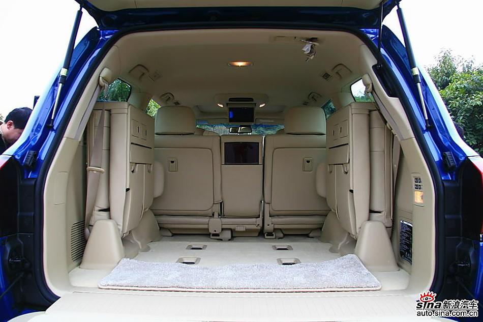 ԼLX 570