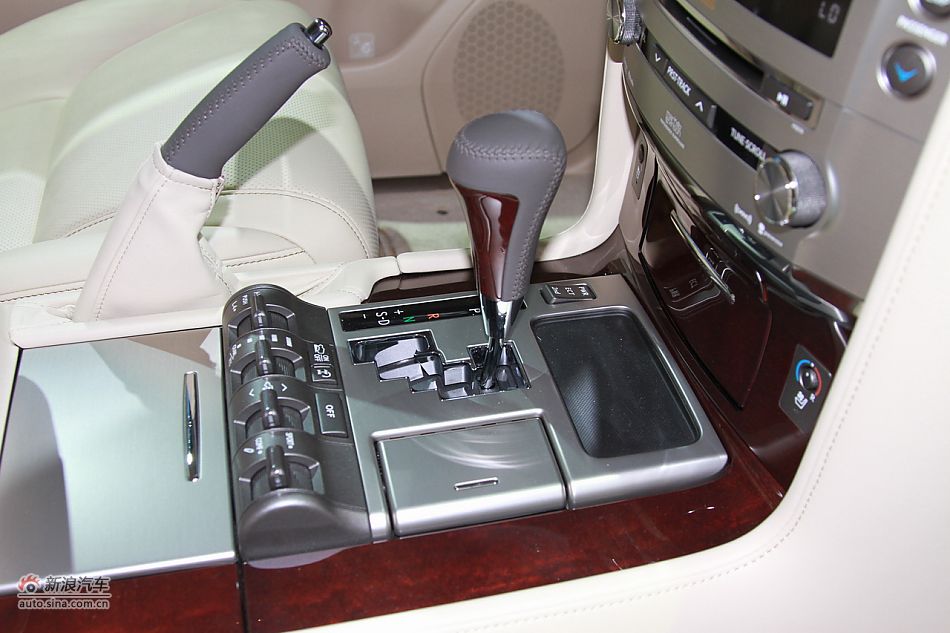 ׿˹LX570