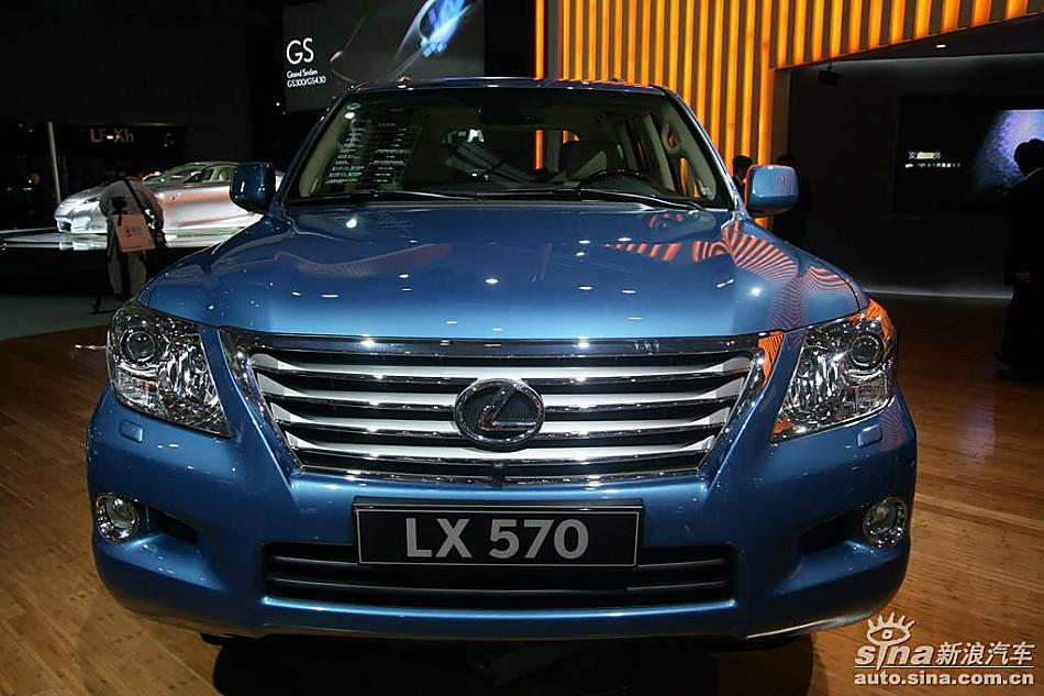 LEXUS LX