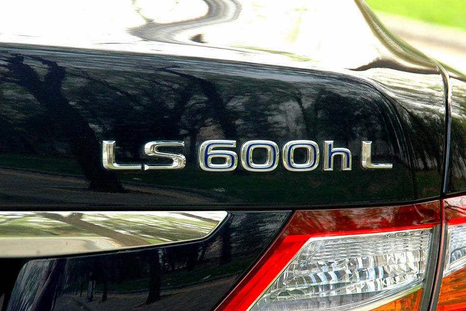 LEXUSLS600hl