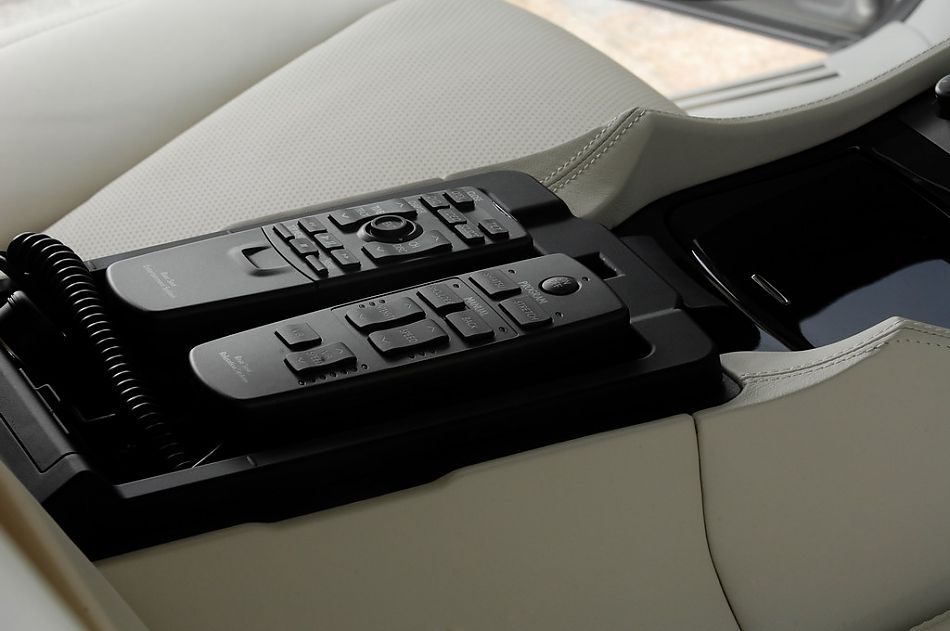 LS600hL