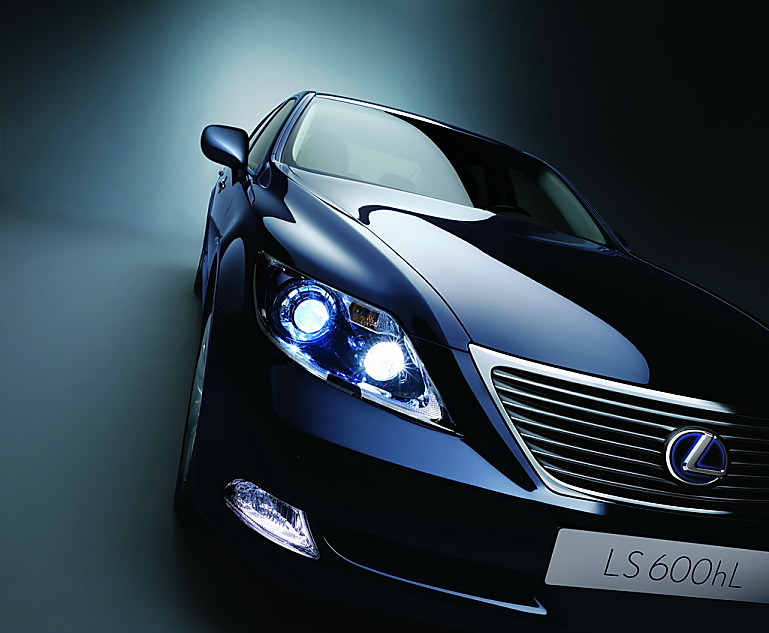 LS600hL