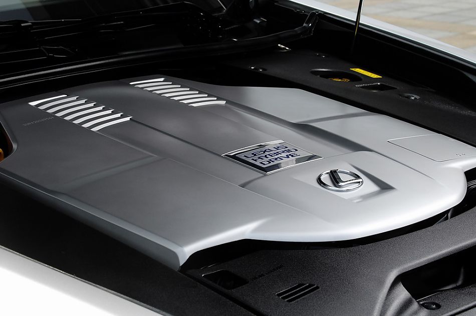 LS600hL