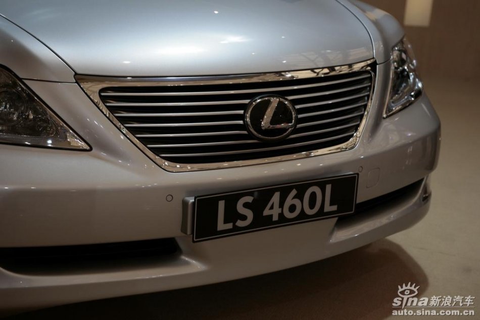 LS460