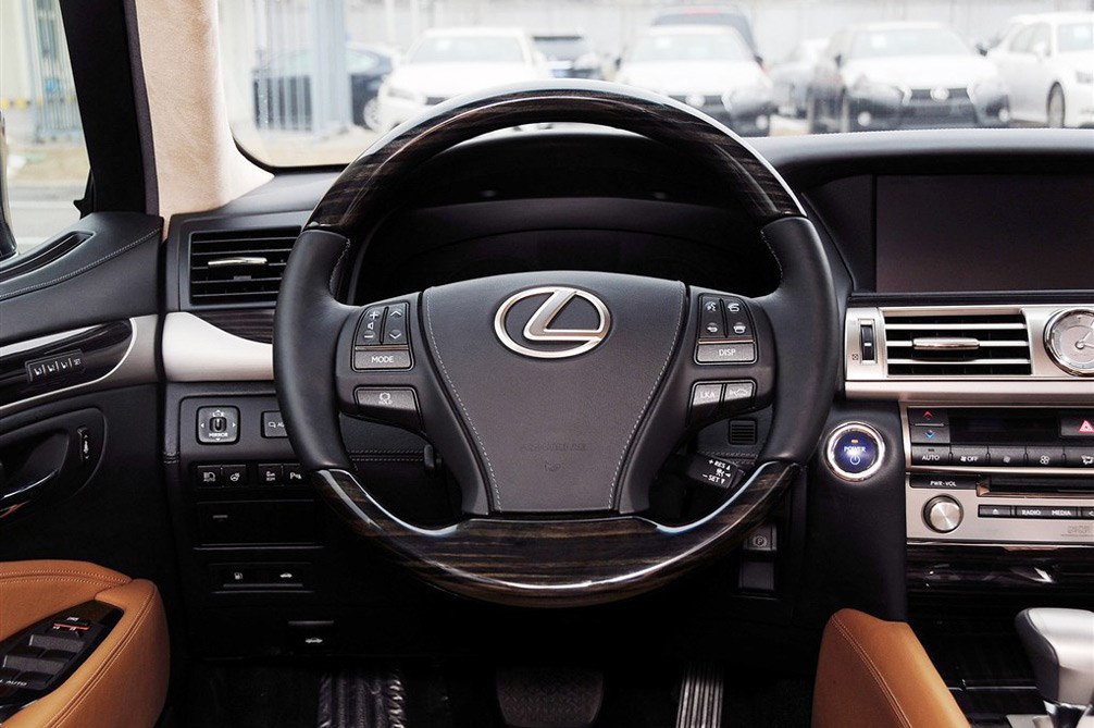 ׿˹LS 2013 600hL 