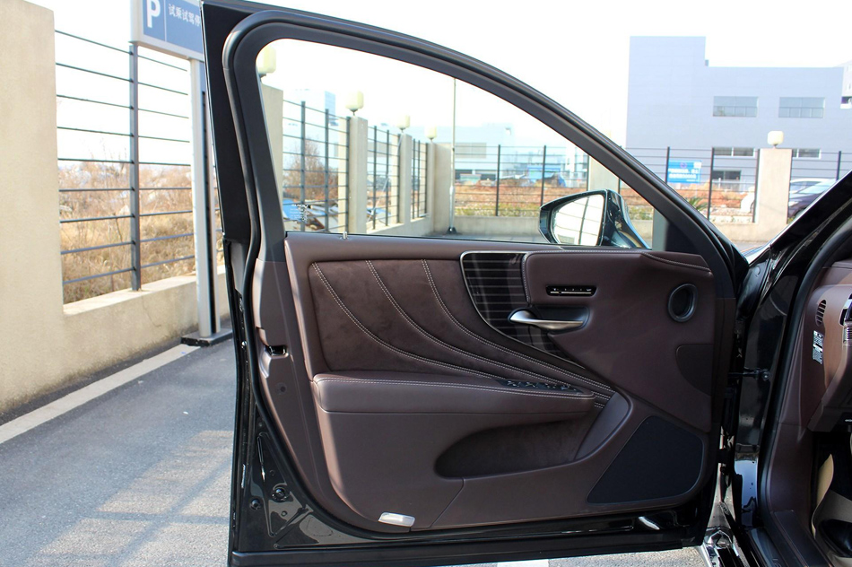 2018 500h  οռ