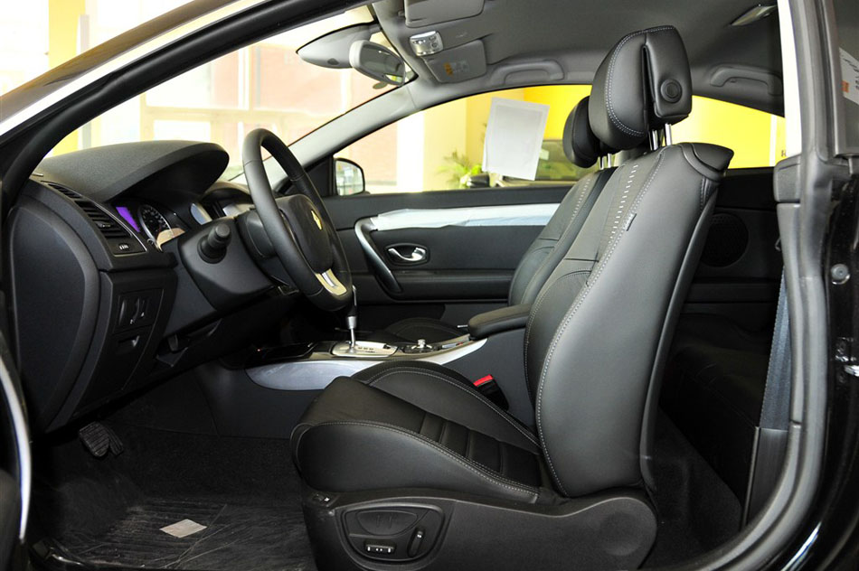 2012 ű2.0T  ռ