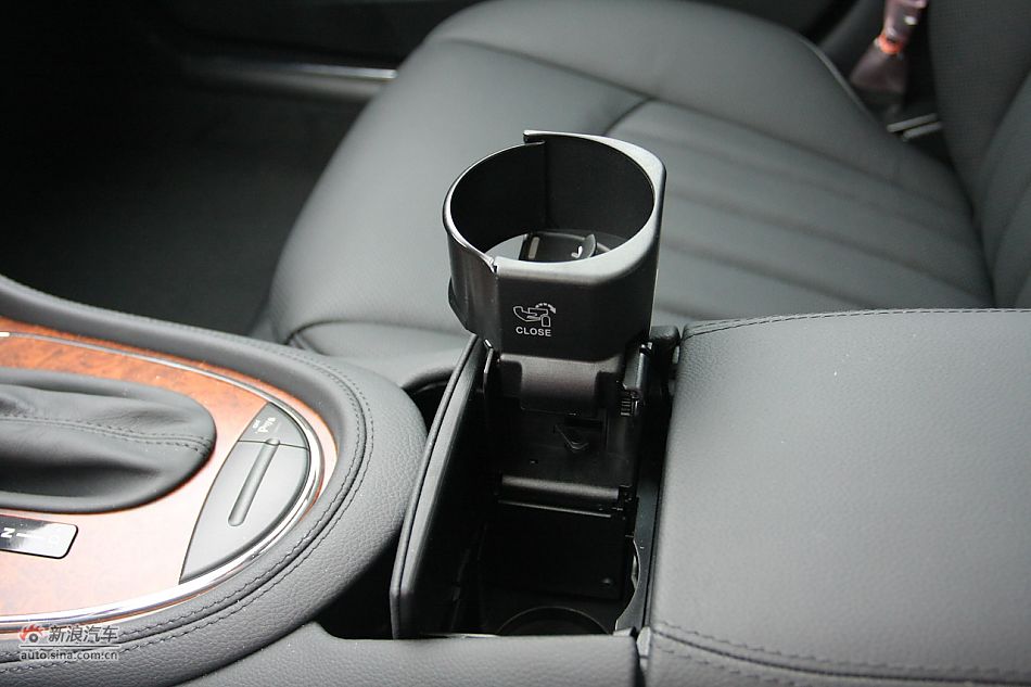 2010CLS350