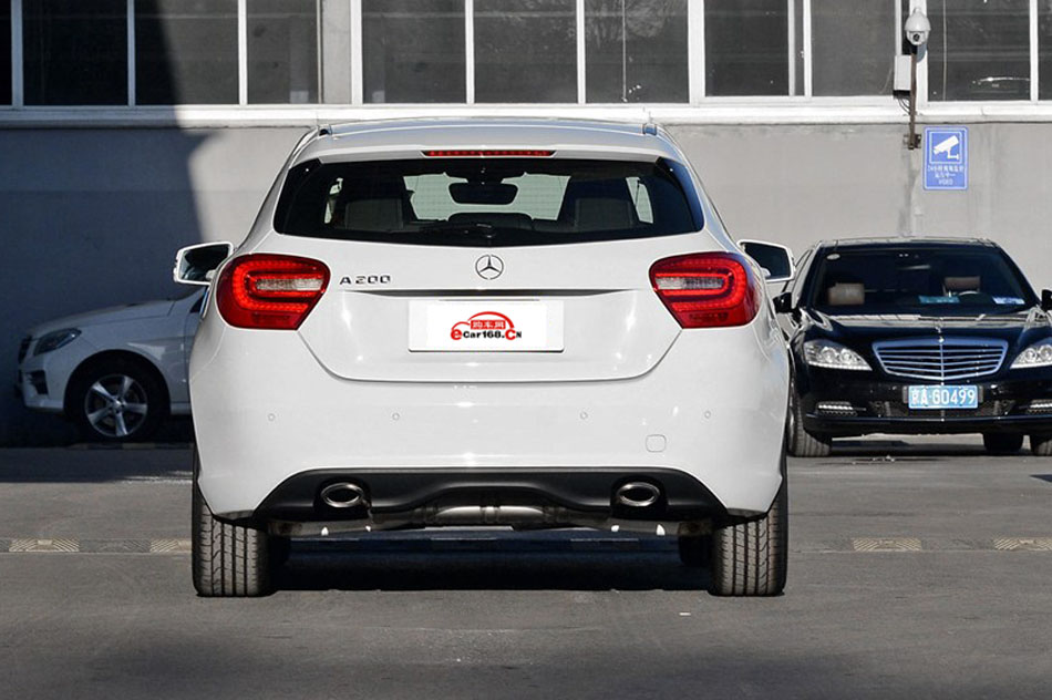 2015 A 200 