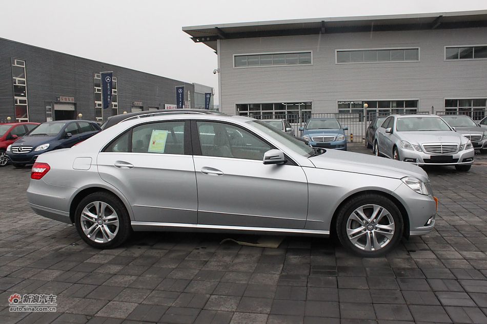 E300