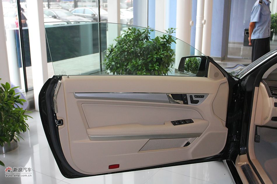 2010E260 Coupe