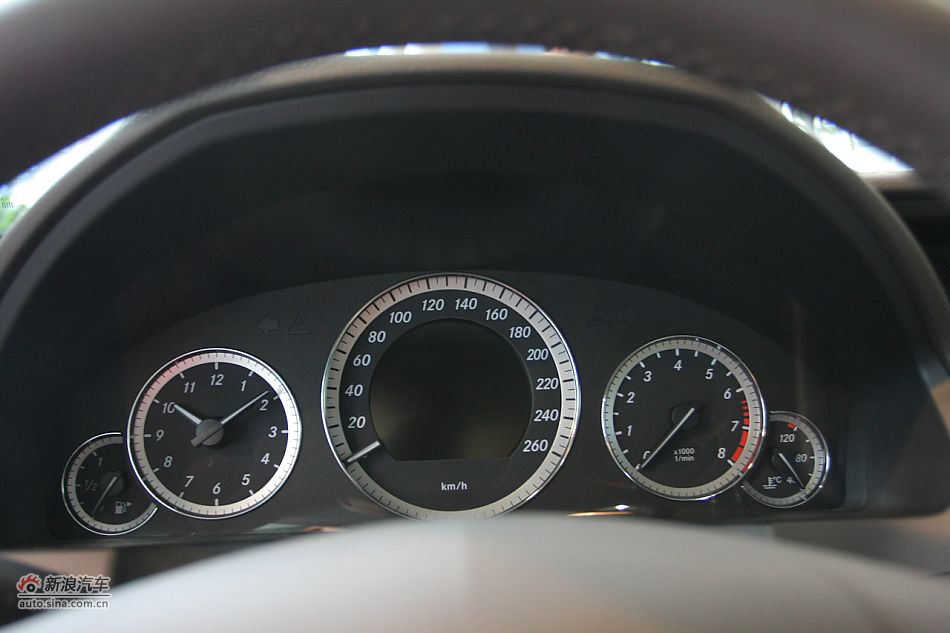 2010E260 Coupe
